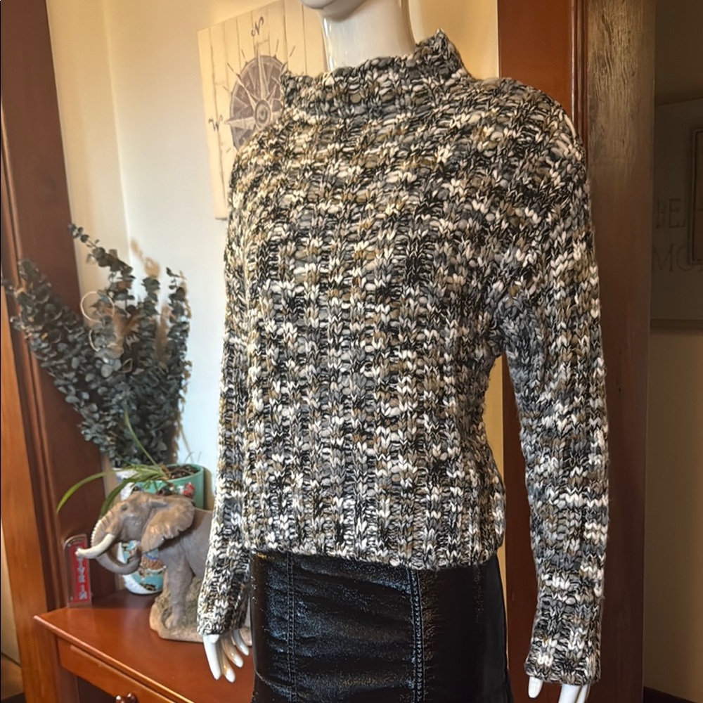 NWT DEX size small Women's Black and White / blue Sweater